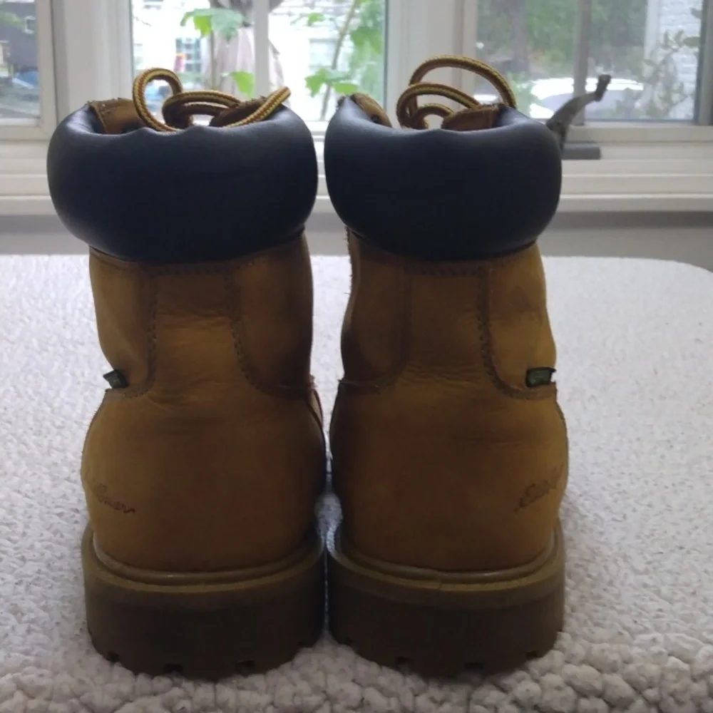 Eddie Bauer Tan Nubuck Leather Boots (Waterproof/Thinsulate Lining) 10.5 M